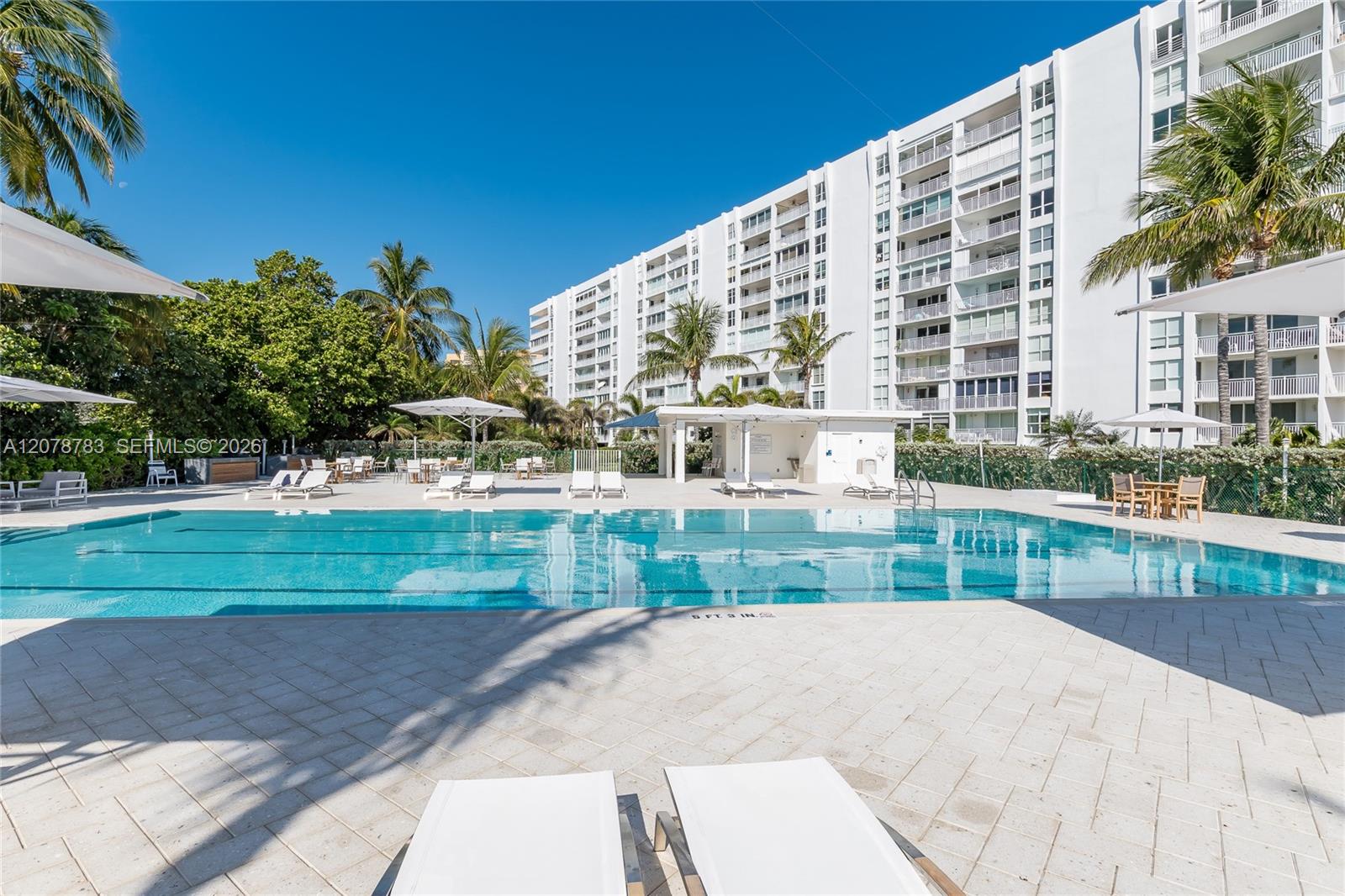 613 Ocean Drive 7c Property Photo 9