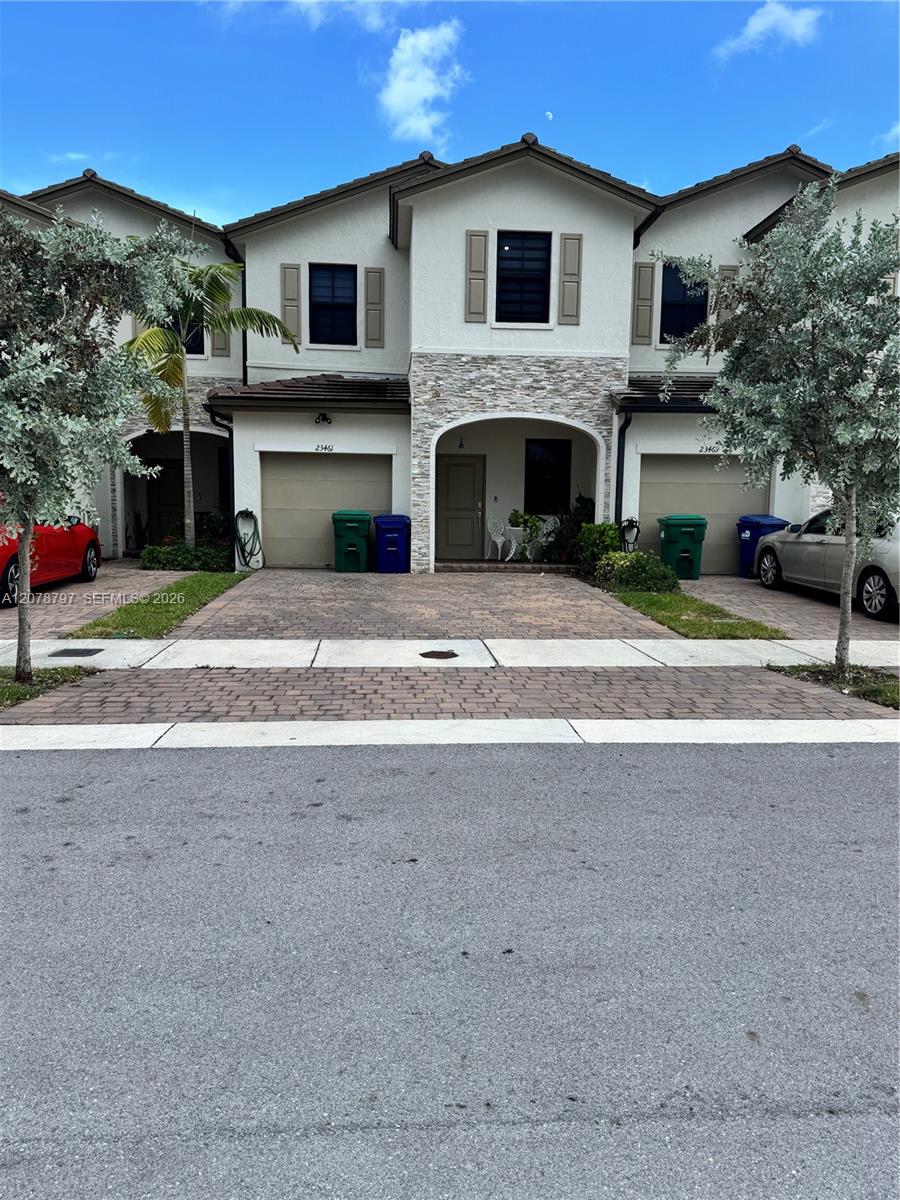 23461 Sw 129th Place Property Photo 1