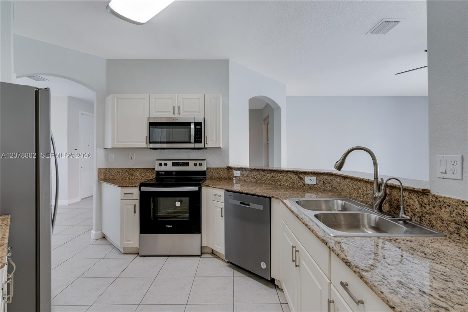 8450 Nw 113th Passage Property Photo 10