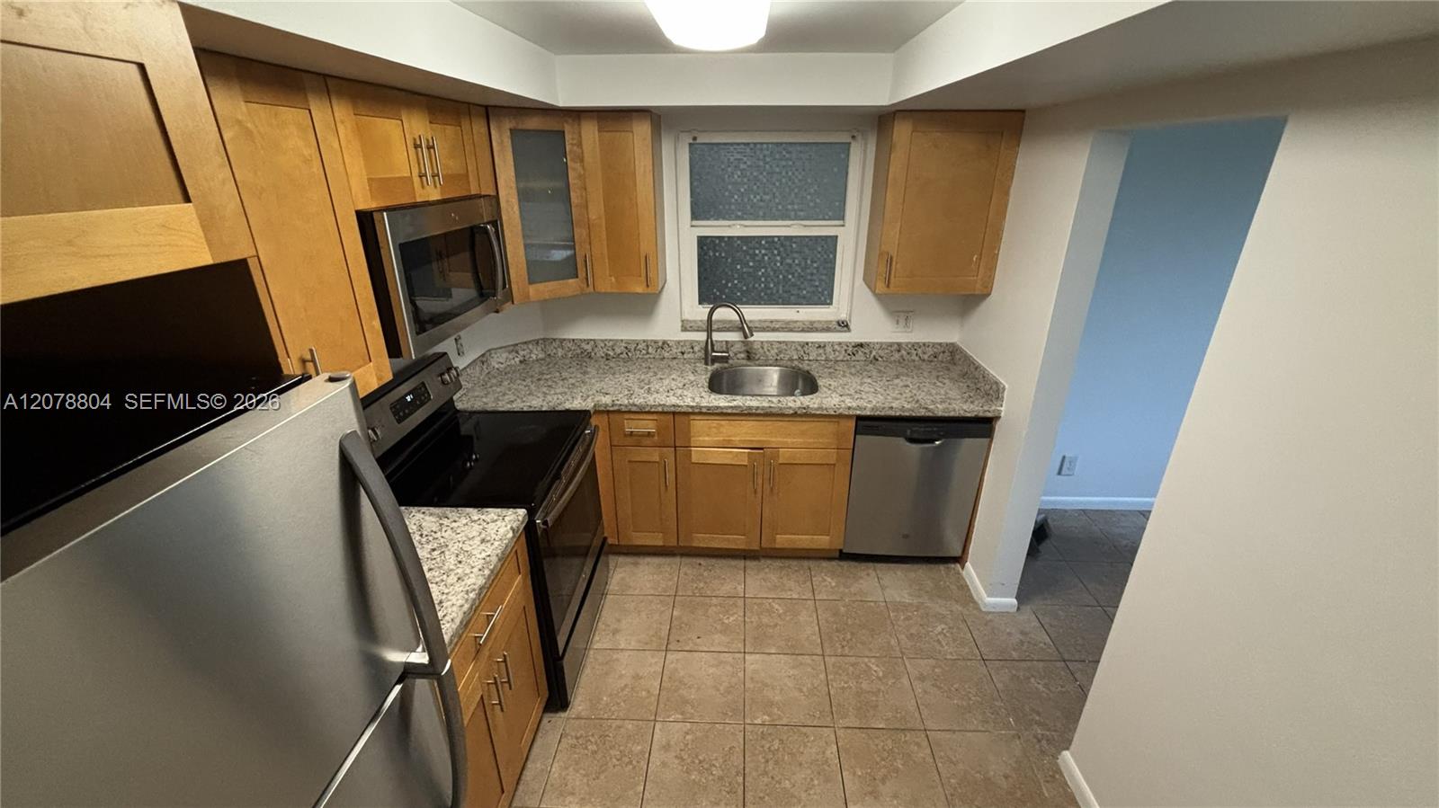 3257 Ne 13th Street 101 Property Photo 15
