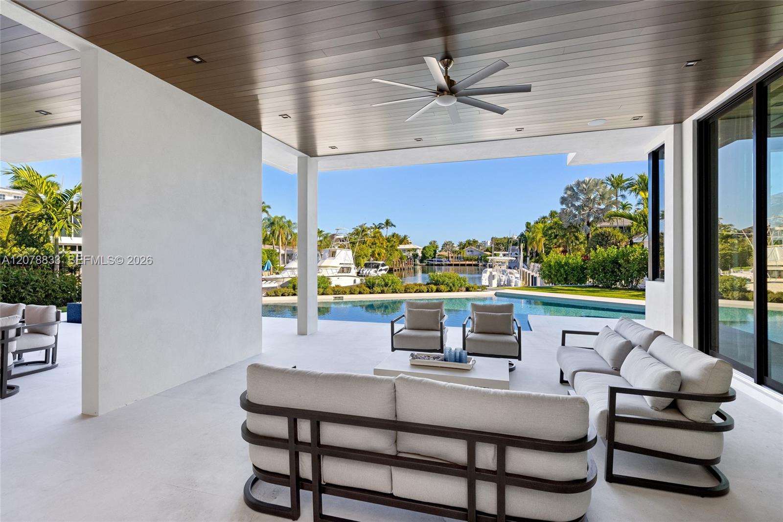 51 Isla Bahia Drive Property Photo 16