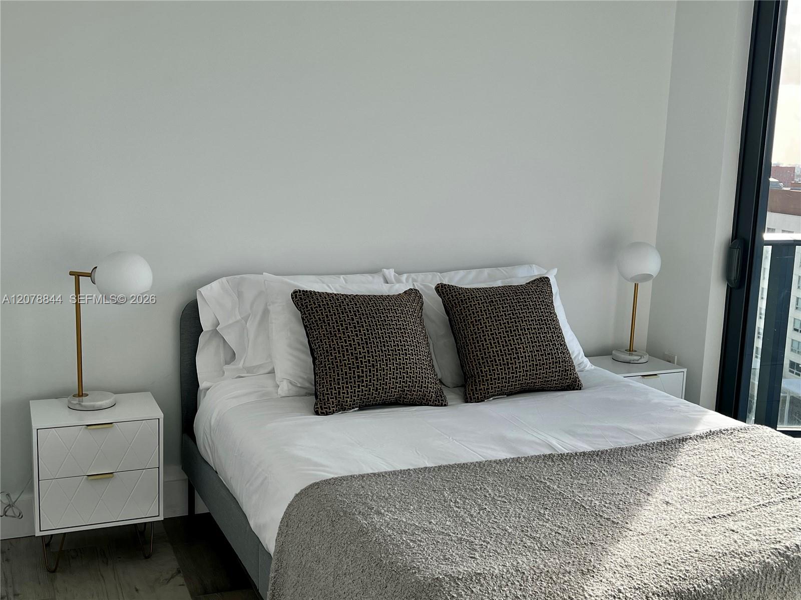 A12078844 Property Photo 8