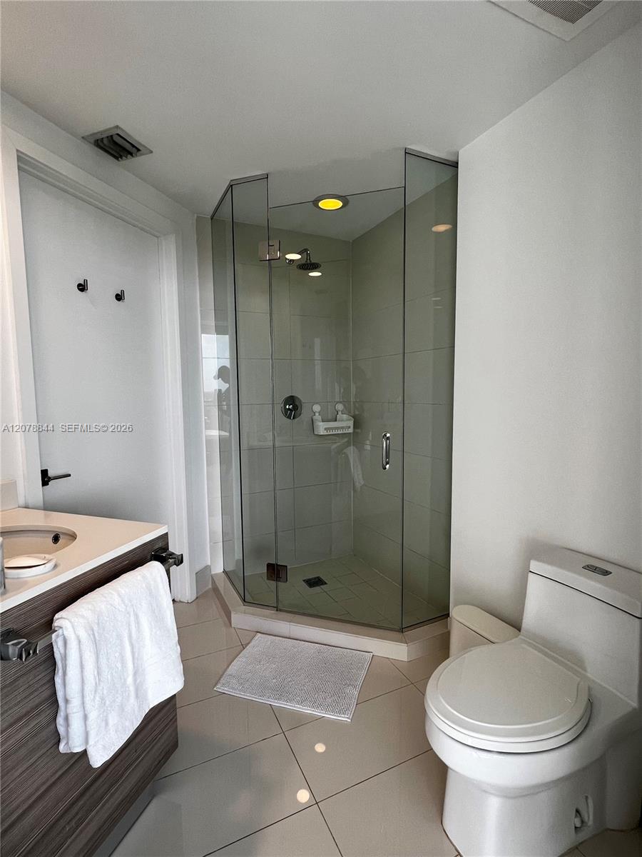 A12078844 Property Photo 10