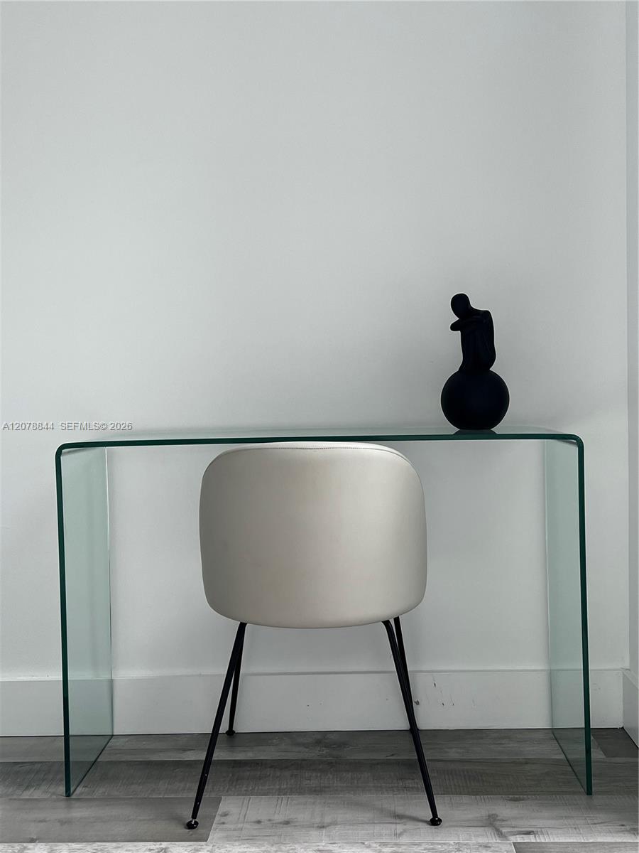 A12078844 Property Photo 15