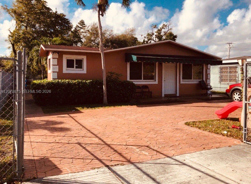 2272 Nw 66th Street Property Photo 1