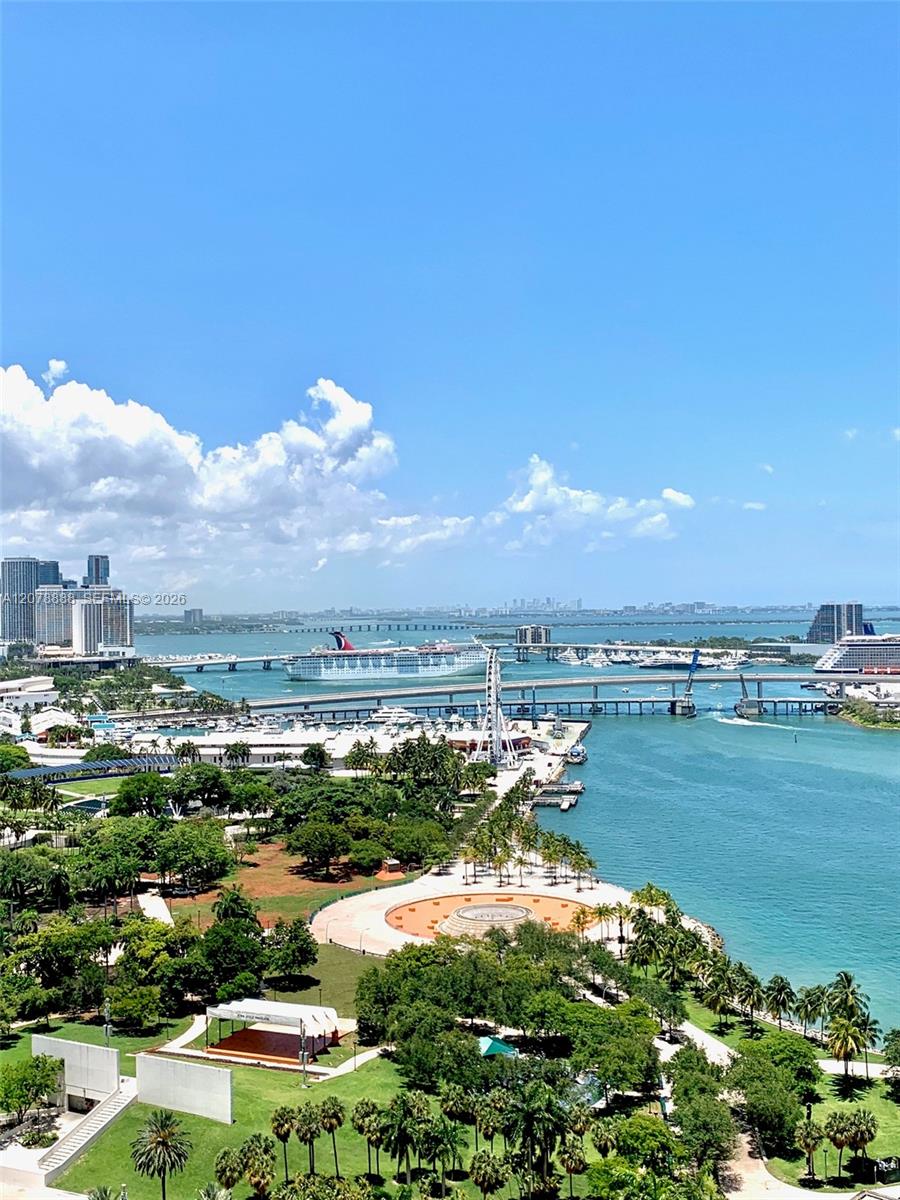325 S Biscayne Boulevard 2714 Property Photo 1