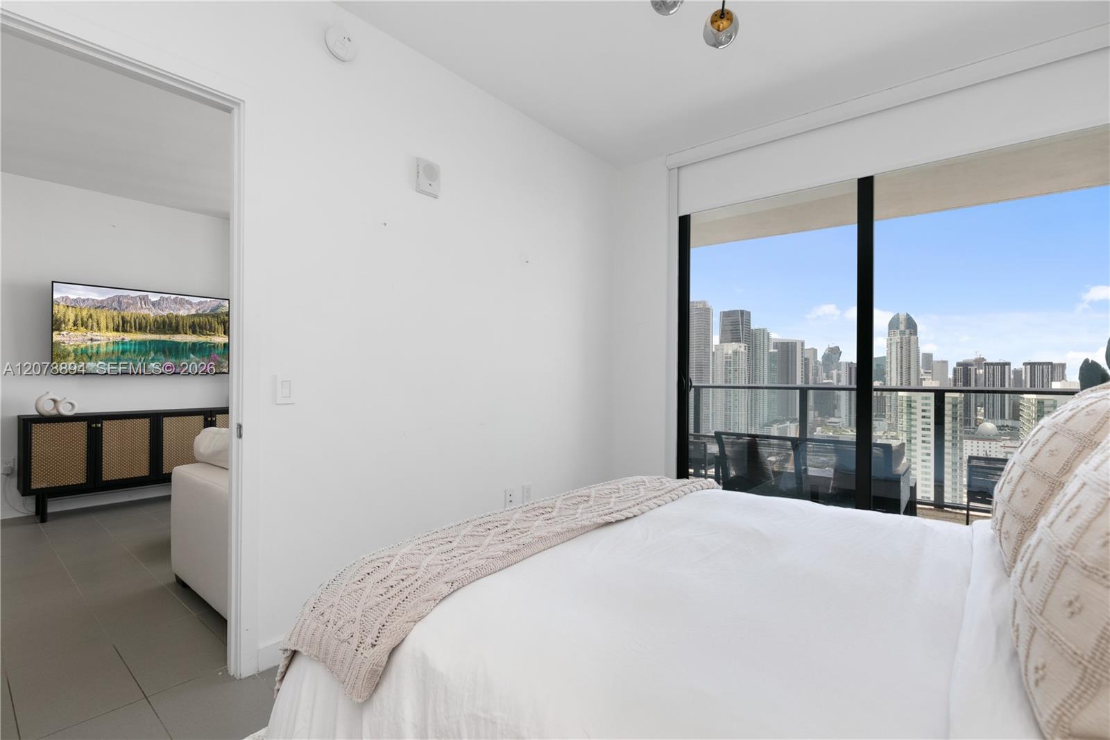 A12078894 Property Photo 11