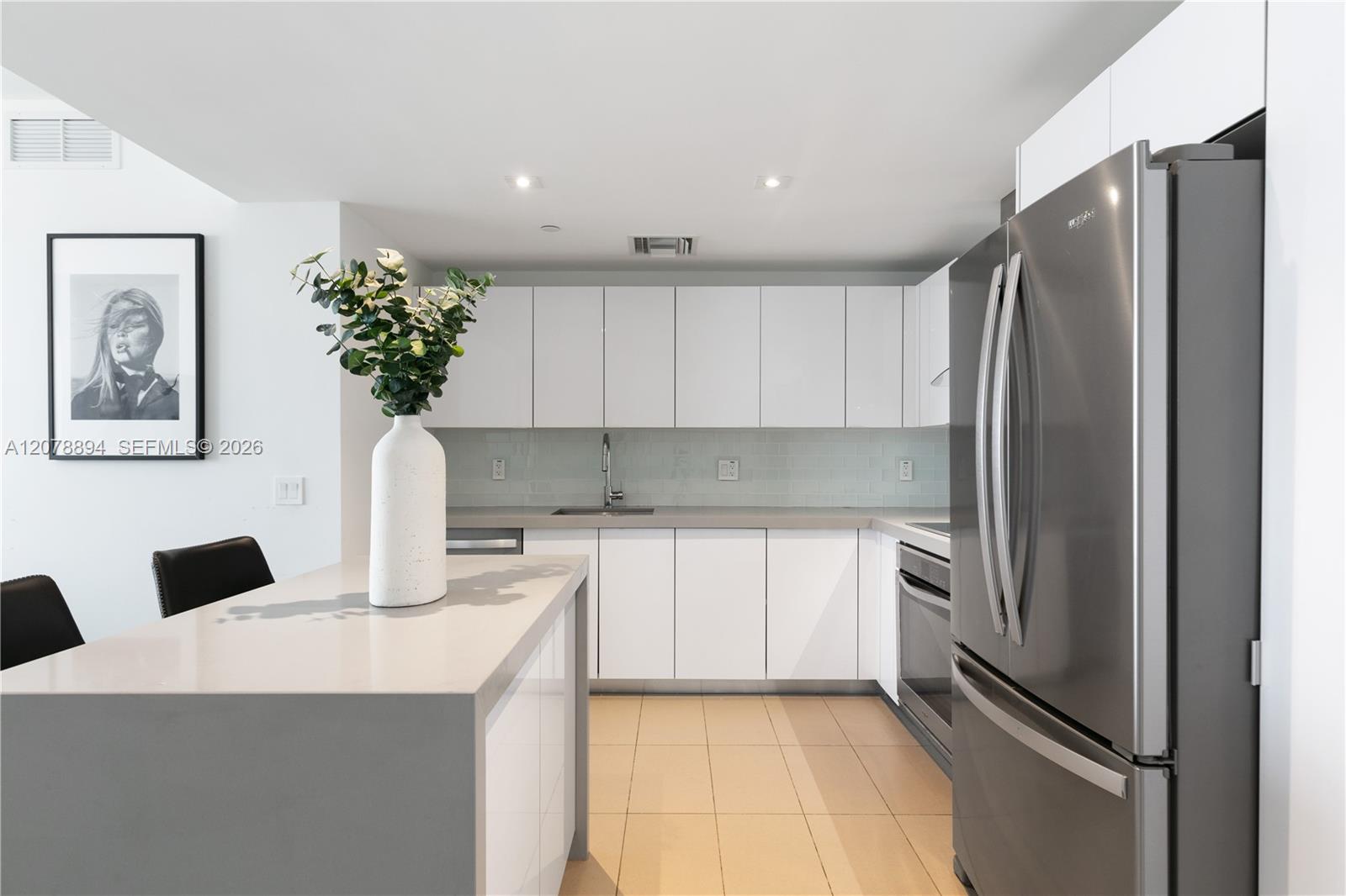 A12078894 Property Photo 25