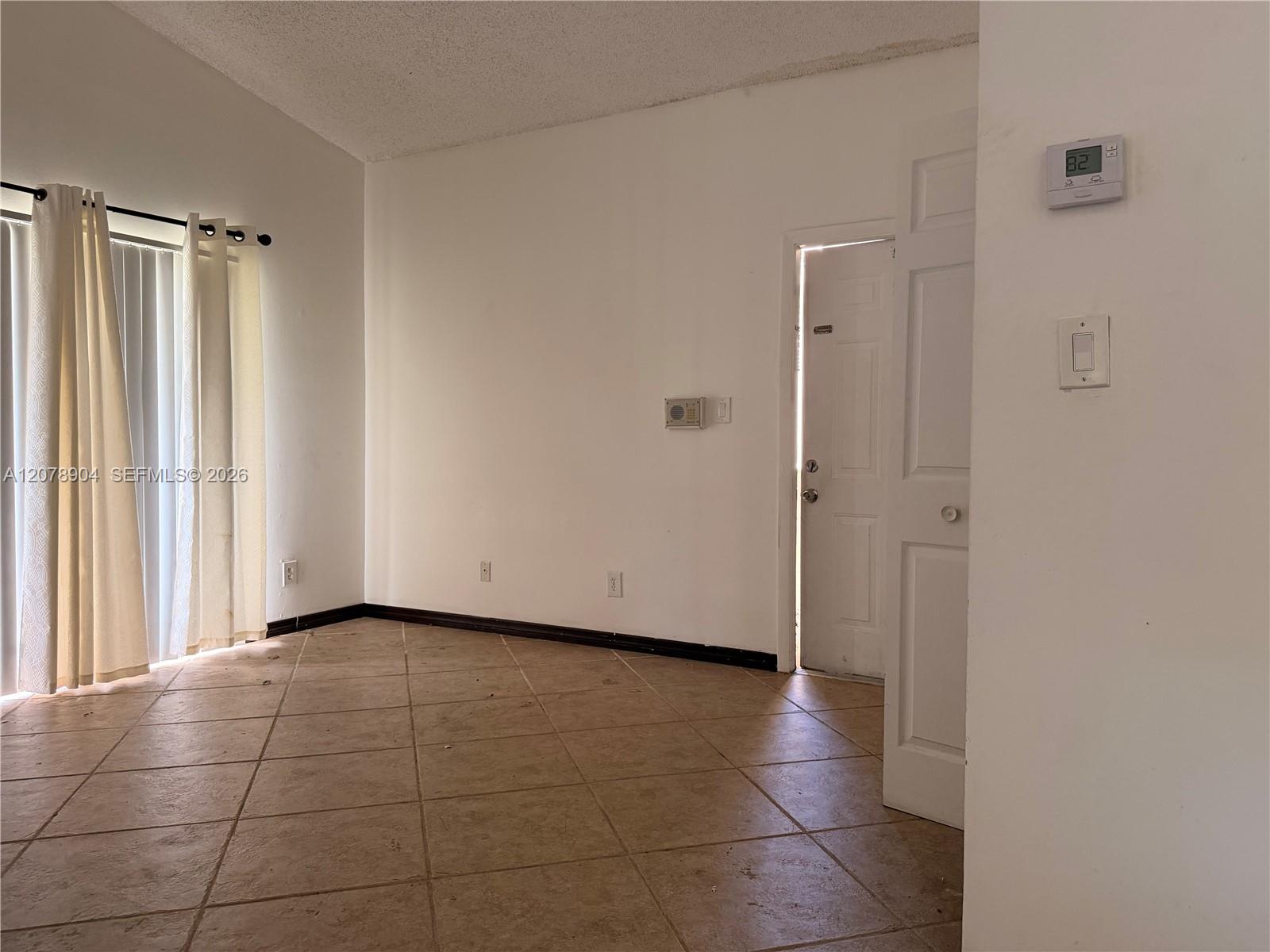 891 Cypress Park Way P6 Property Photo 7