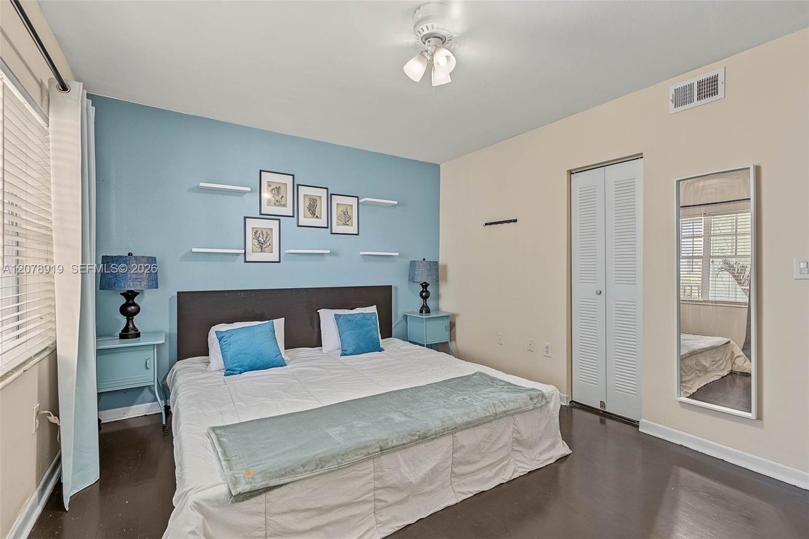 915 8th Street 102 Property Photo 11