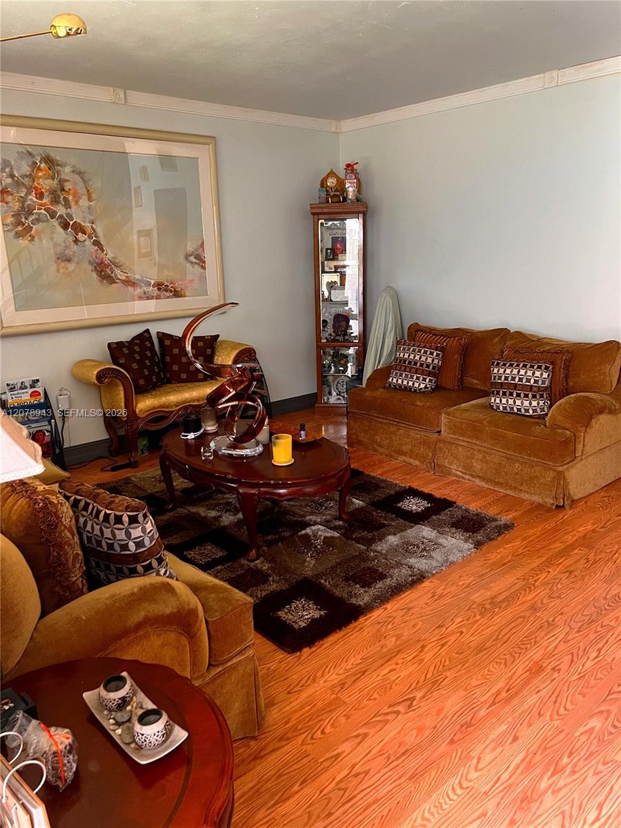 A12078943 Property Photo 5