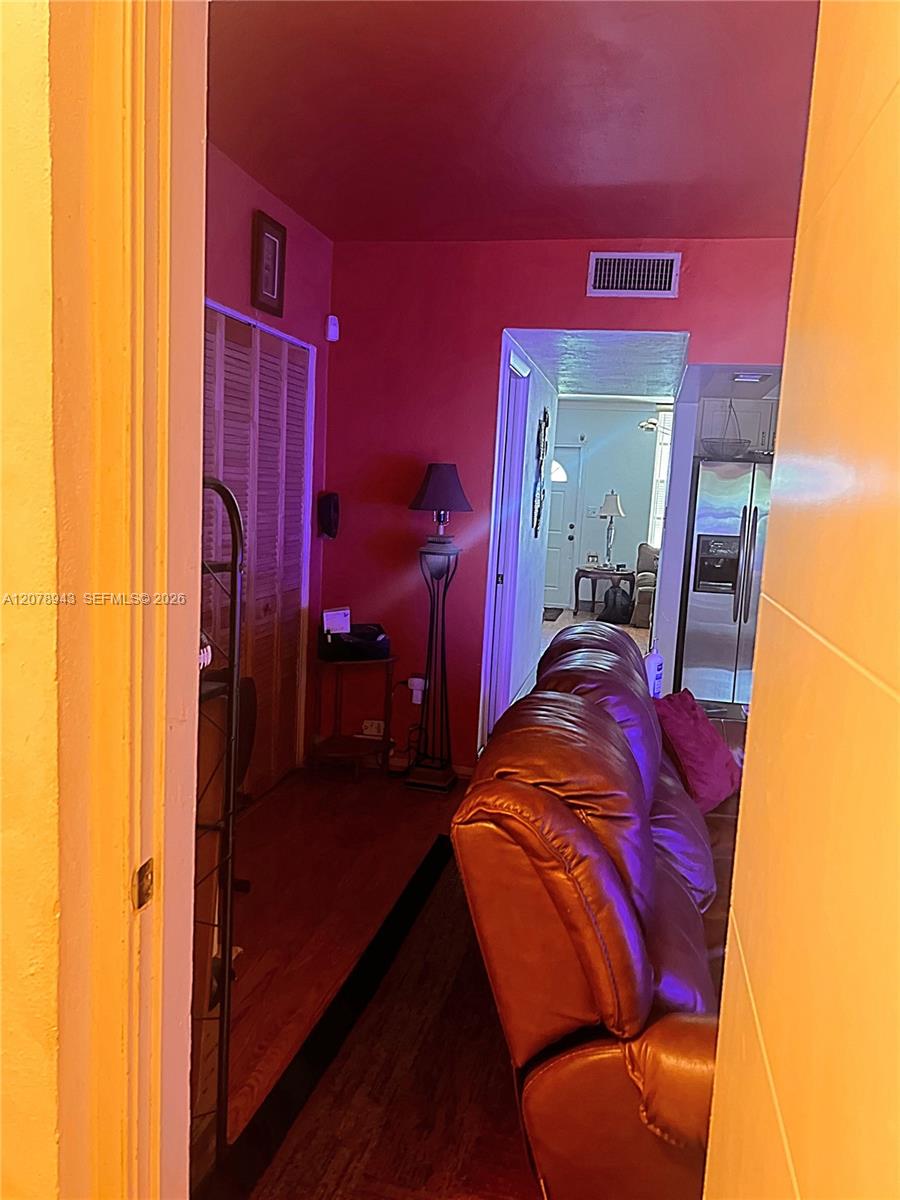 A12078943 Property Photo 15