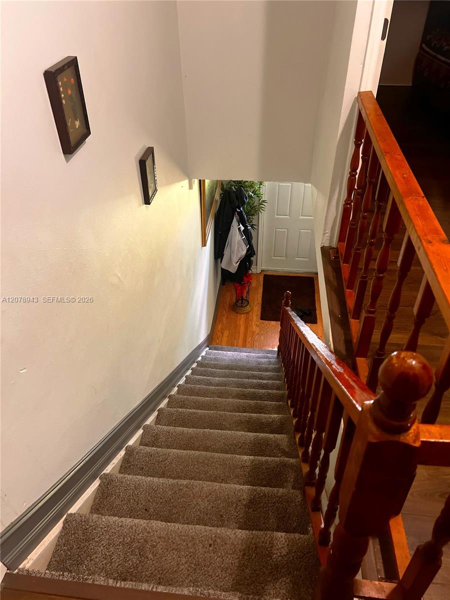 A12078943 Property Photo 18