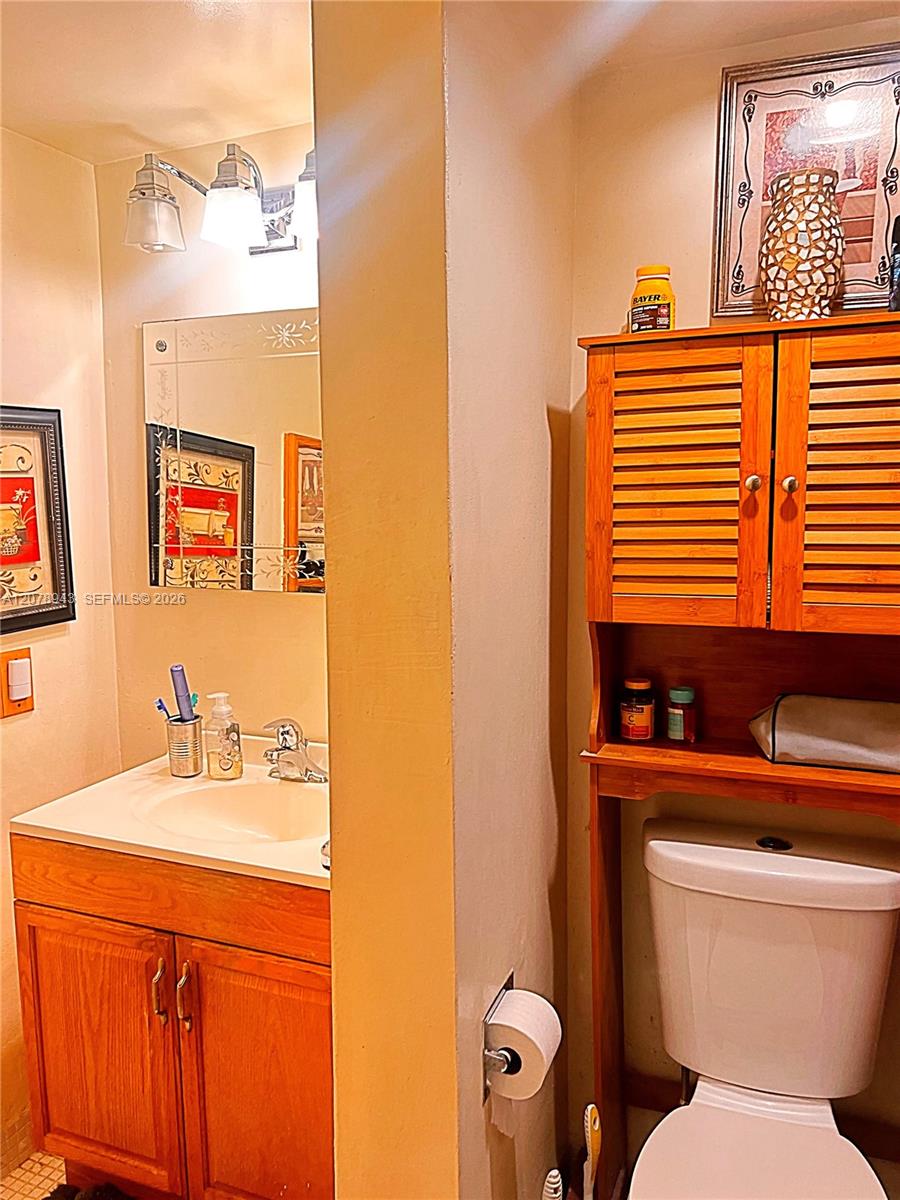 A12078943 Property Photo 21