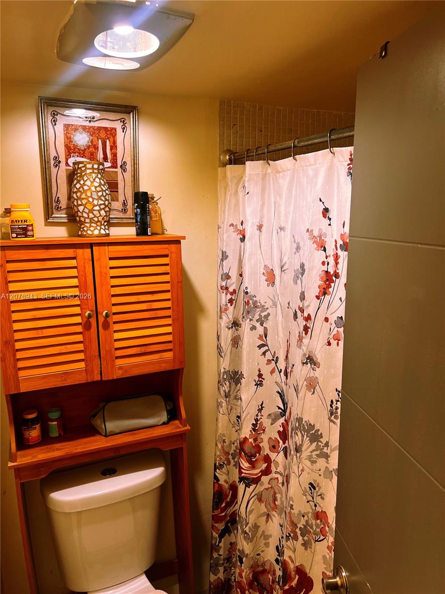 A12078943 Property Photo 23