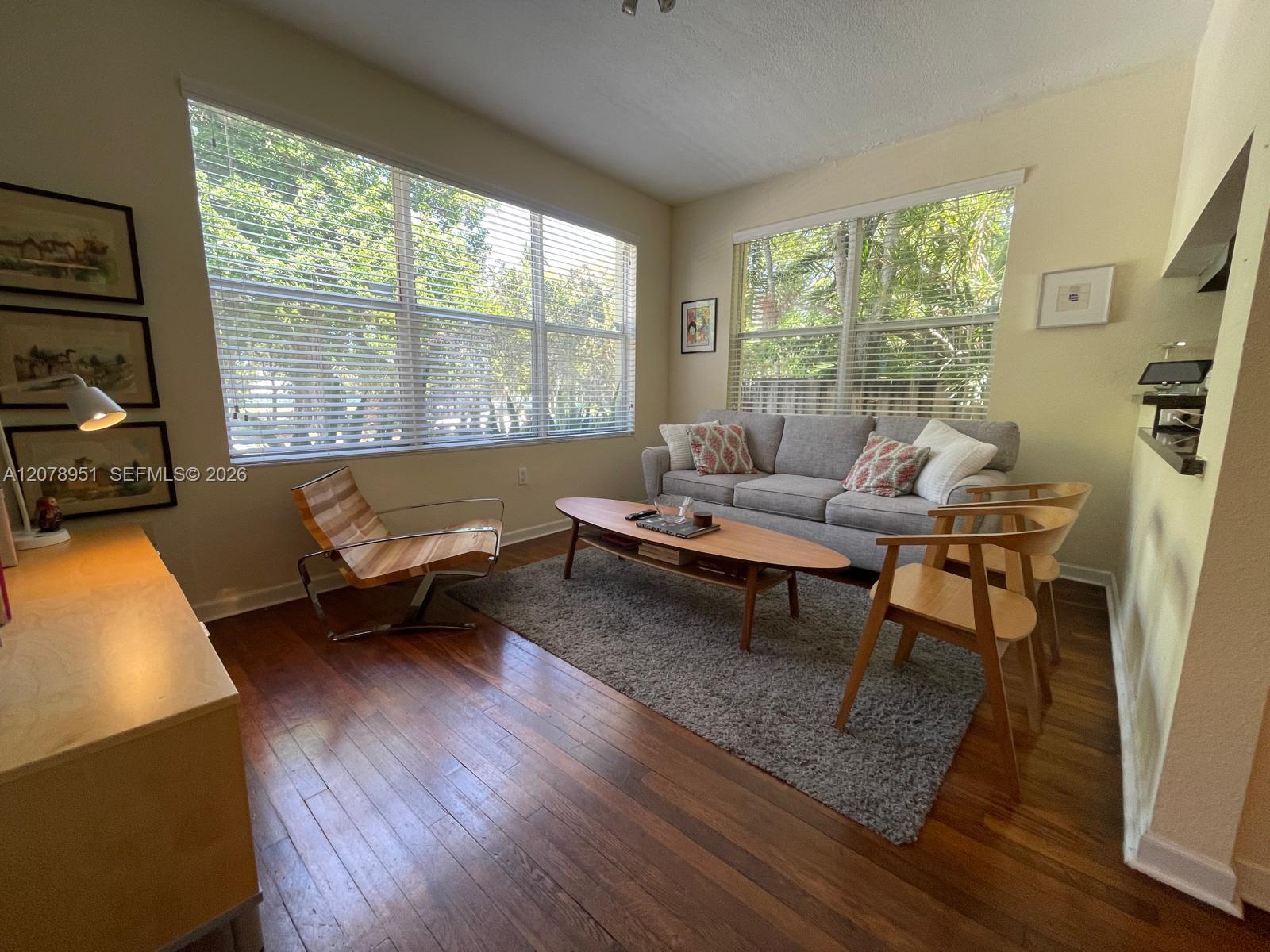 436 NE 77th St Road 6