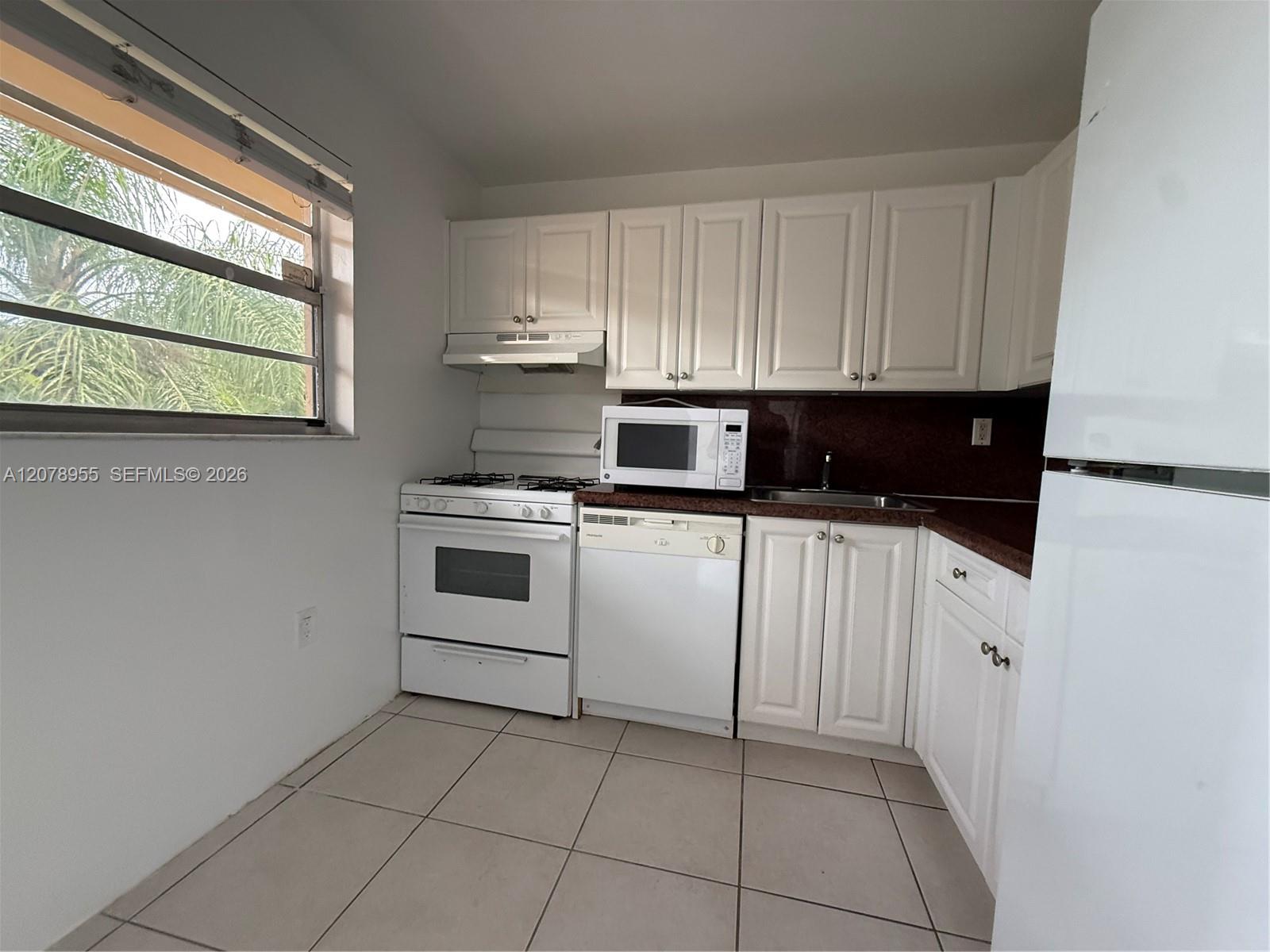 13100 Sw 92 Avenue A-ph10 Property Photo 7