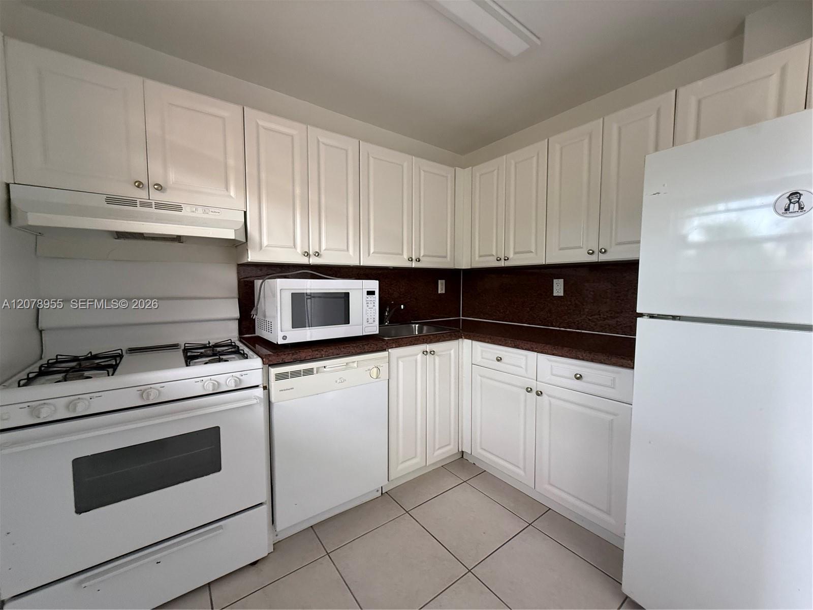 13100 Sw 92 Avenue A-ph10 Property Photo 8