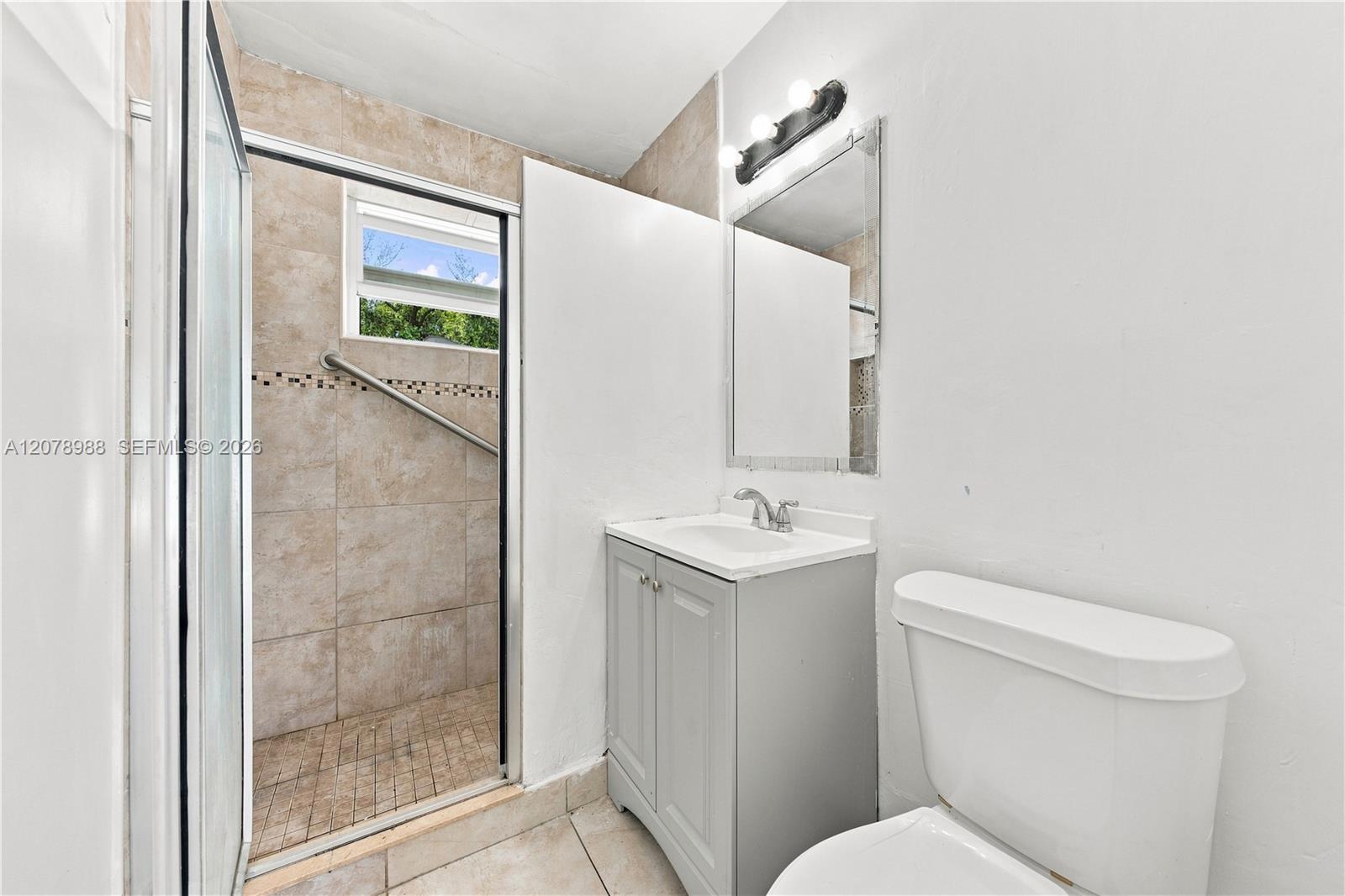 506 N 56th Avenue Property Photo 10
