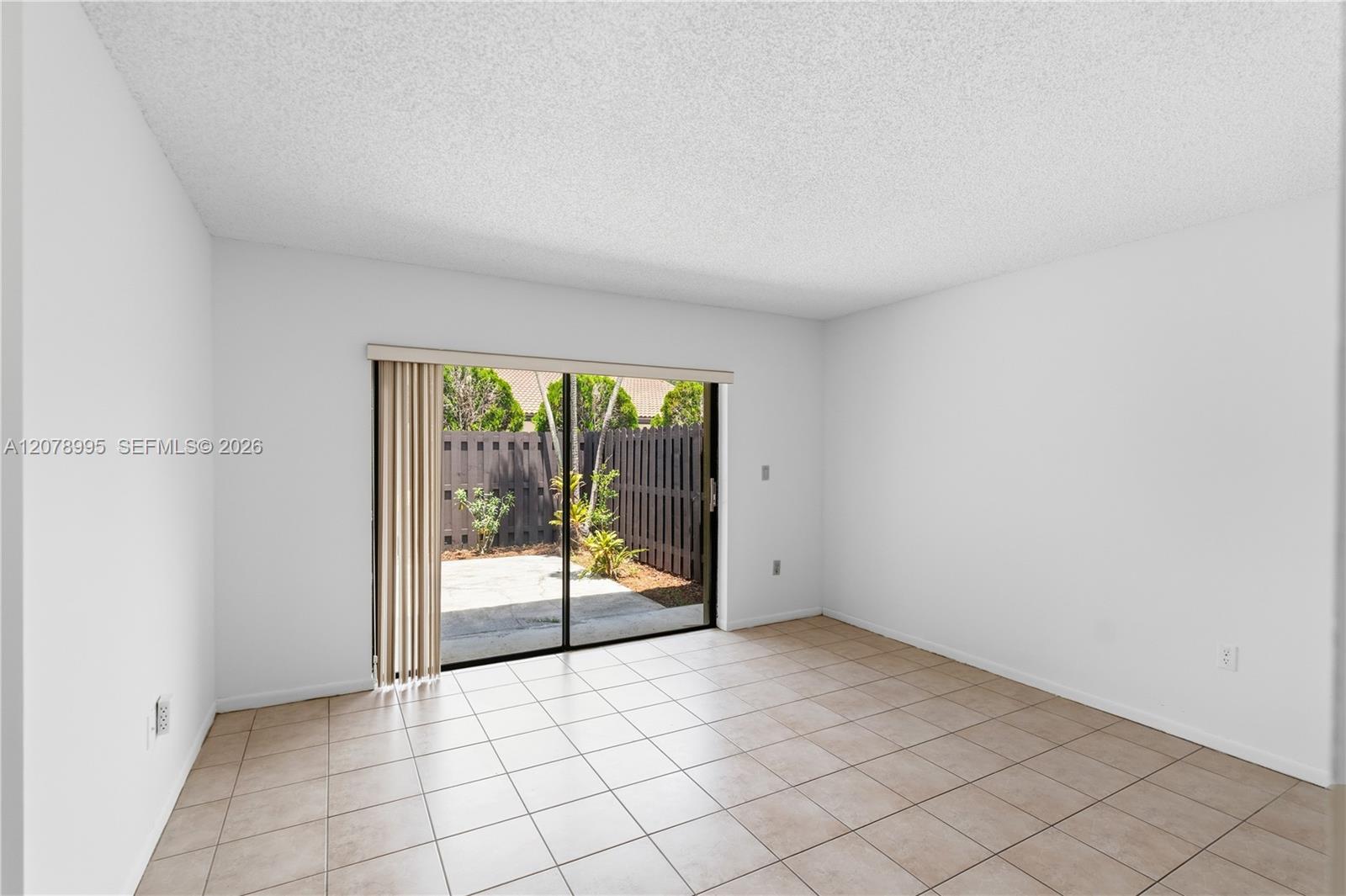 6633 Nw 176th Terrace Property Photo 16