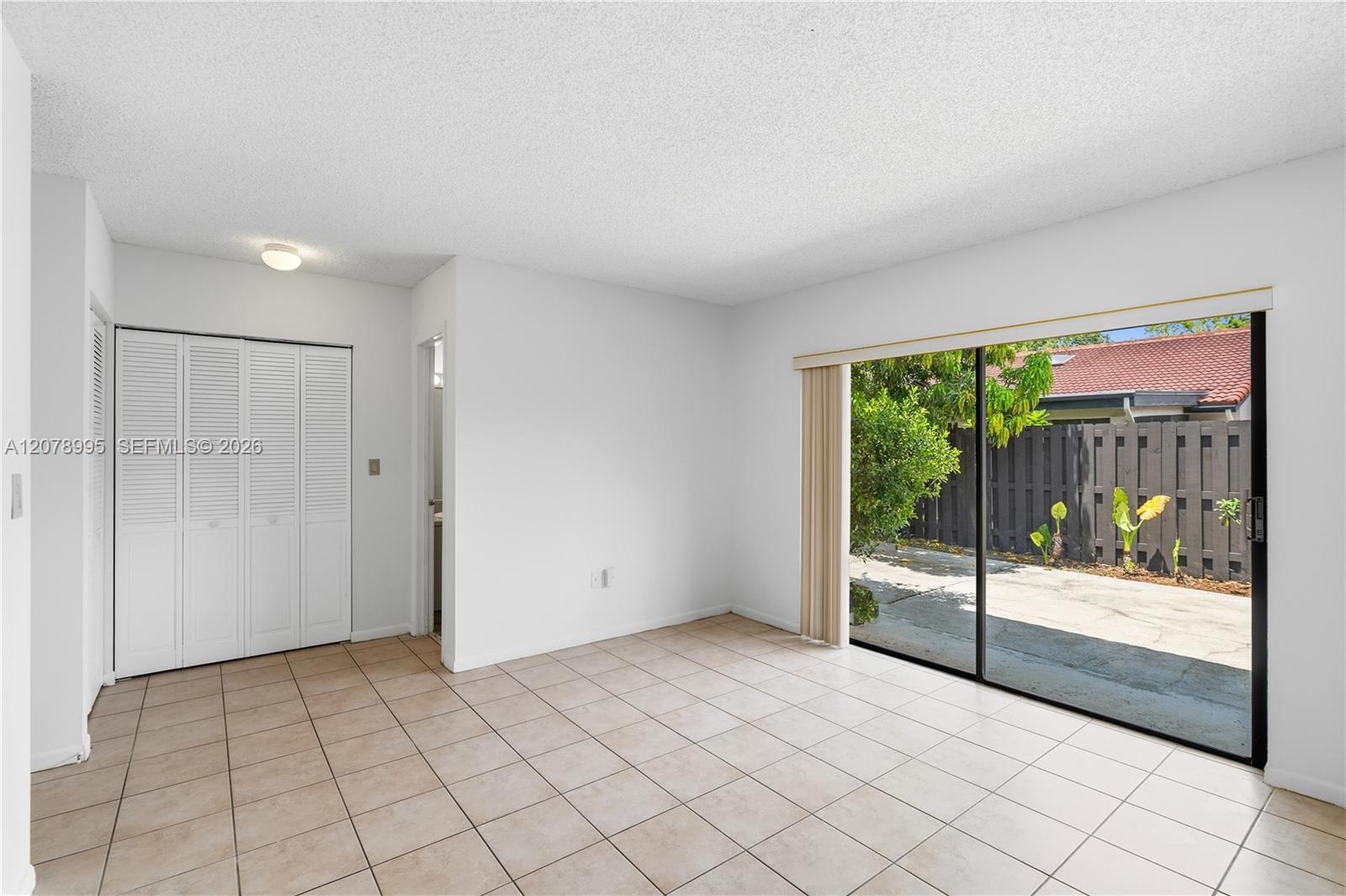 6633 Nw 176th Terrace Property Photo 17