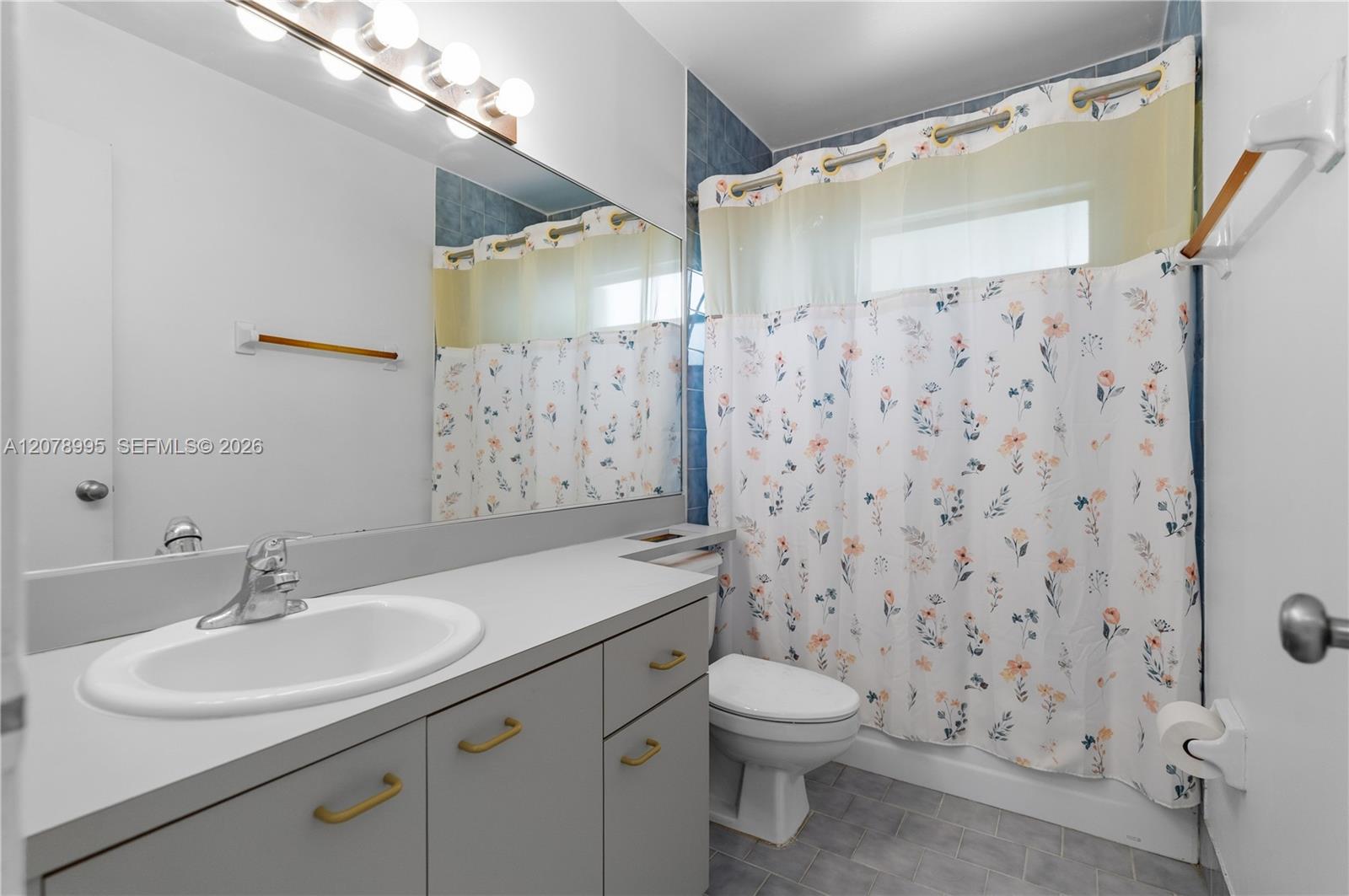 6633 Nw 176th Terrace Property Photo 19