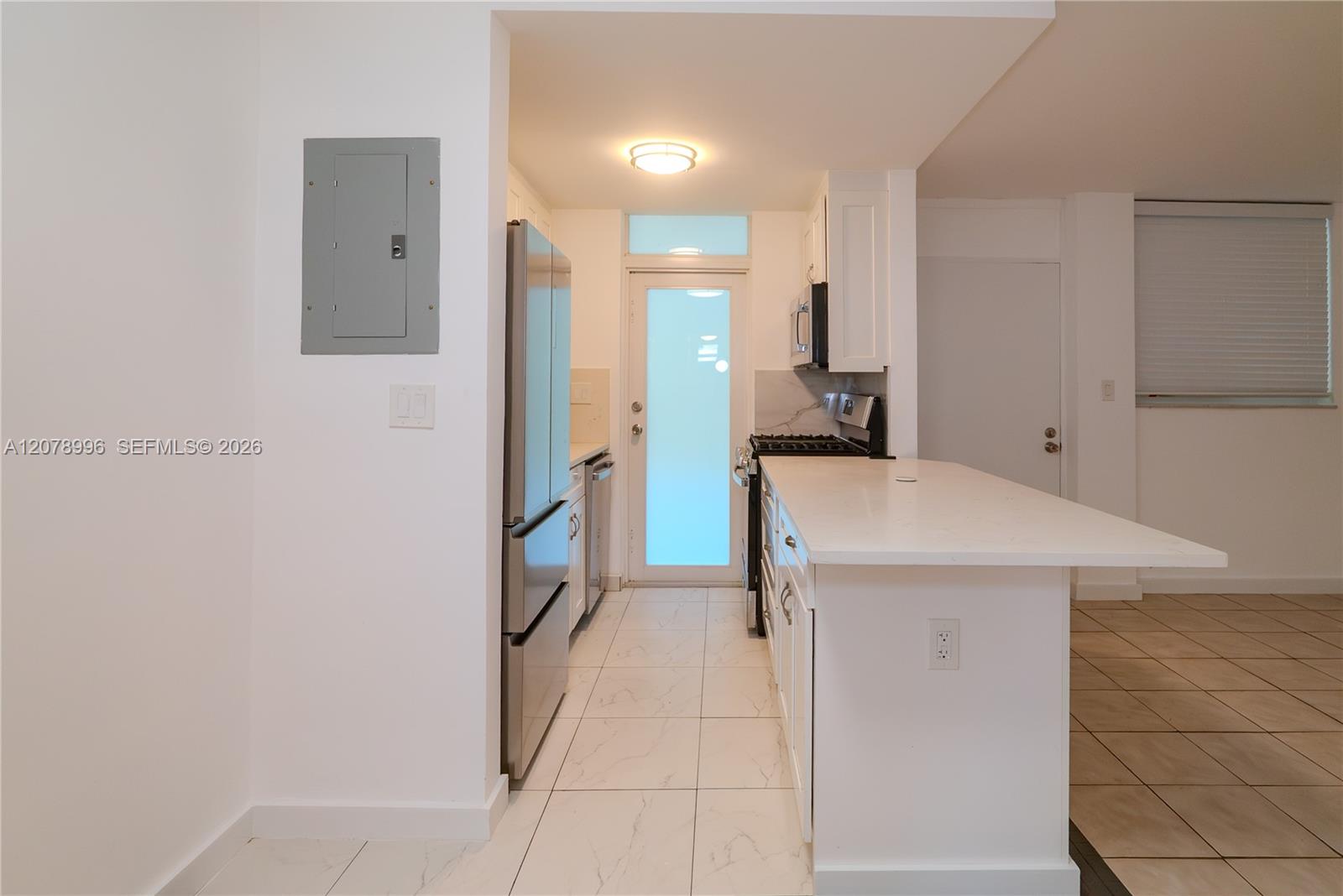 921 Jefferson Avenue 3c Property Photo 6