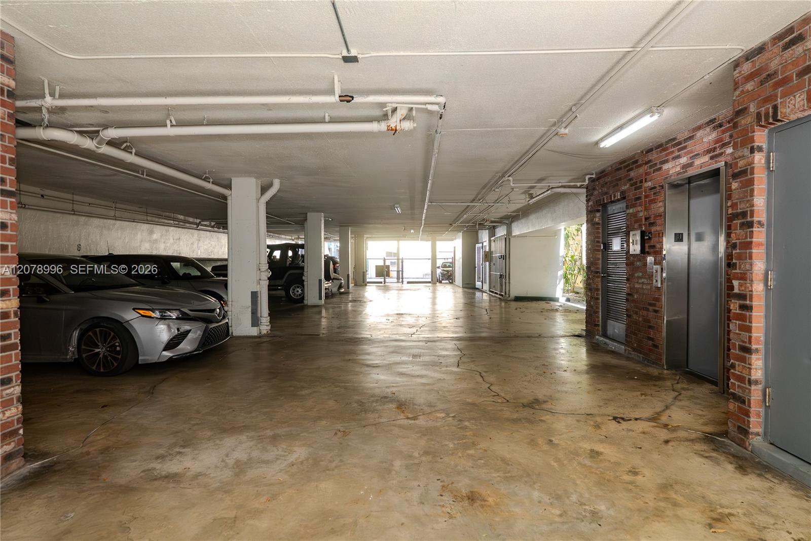 921 Jefferson Avenue 3c Property Photo 27