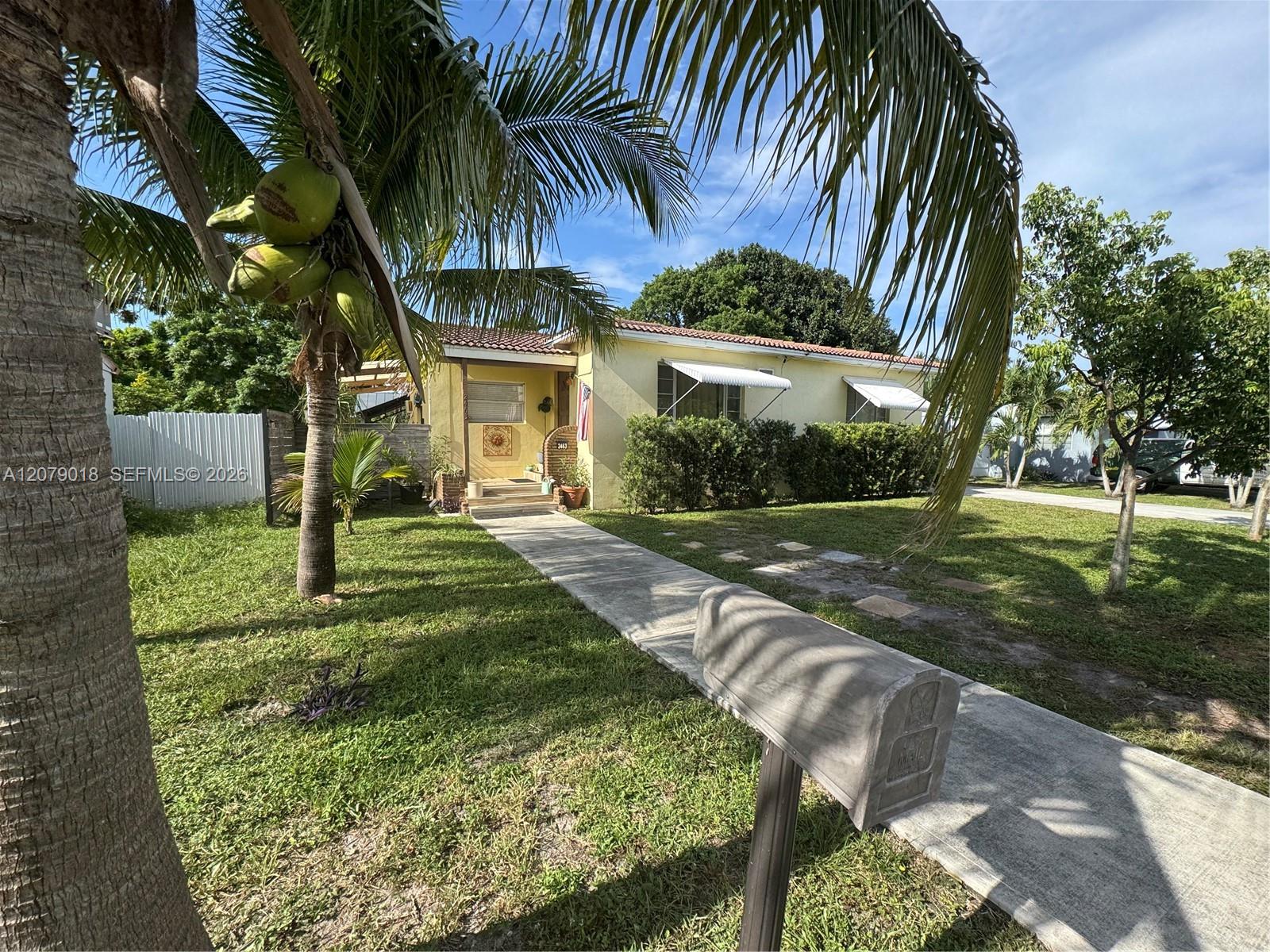 2463 Dewey Street Property Photo 1
