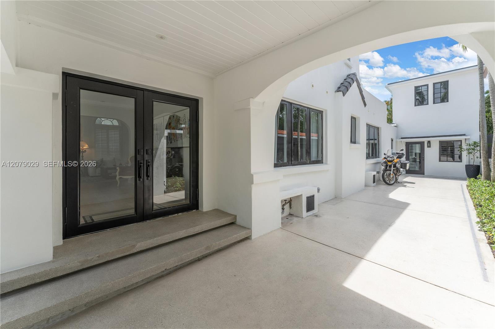1826 Fairhaven Place Property Photo 4