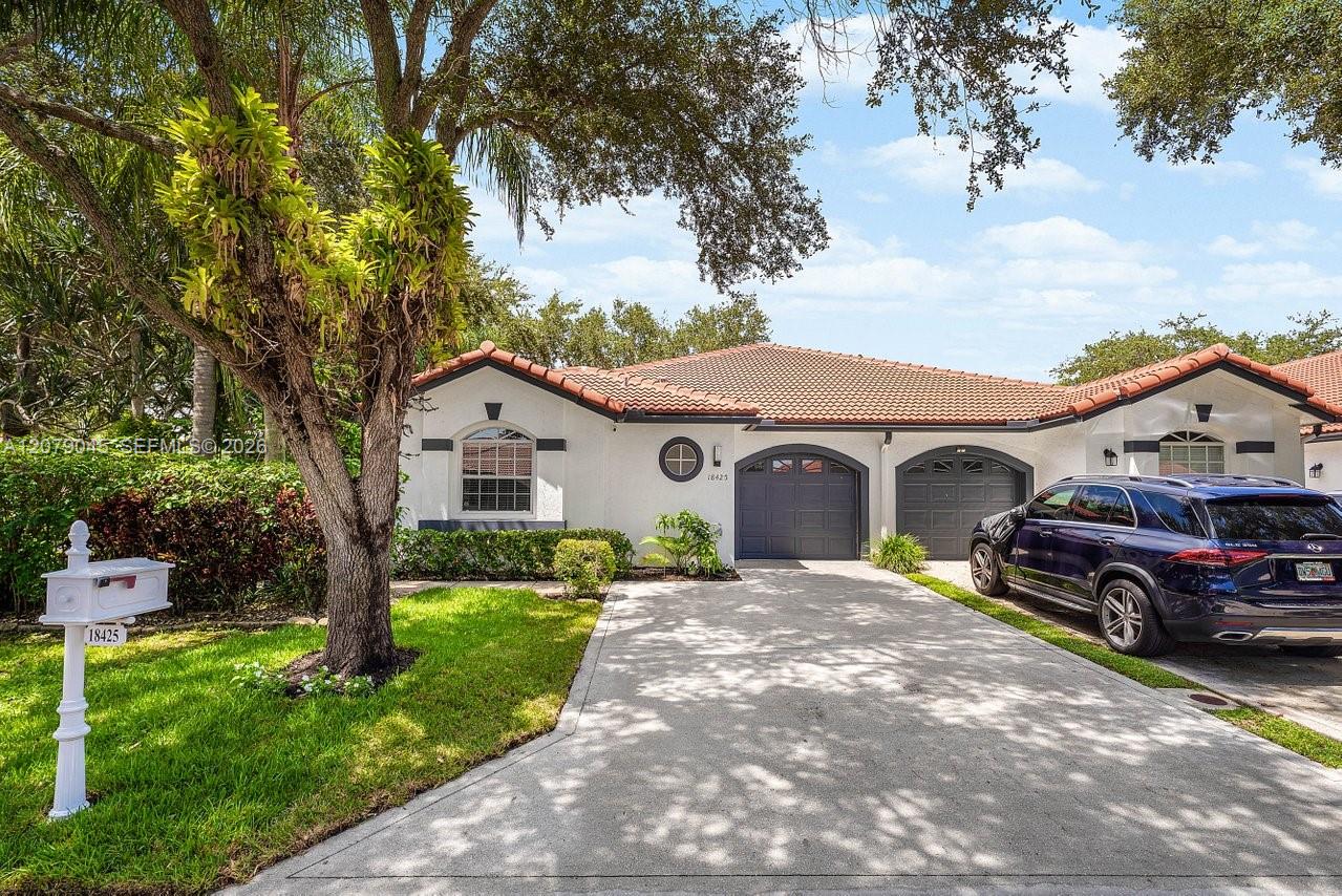 18425 Via Di Verona Property Photo 1