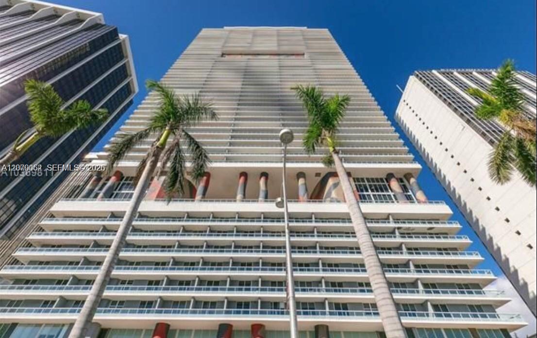 50 Biscayne Boulevard 1607 Property Photo 1