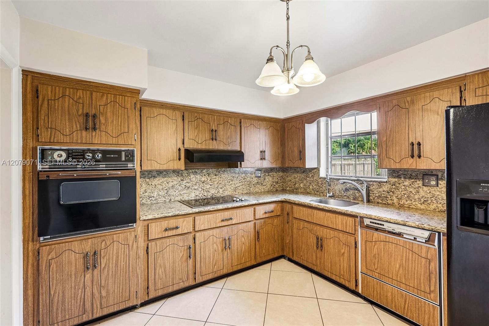3121 Hollywood Boulevard Property Photo 121
