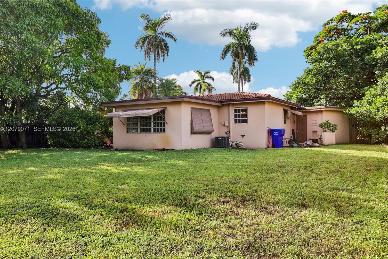 3121 Hollywood Boulevard Property Photo 312