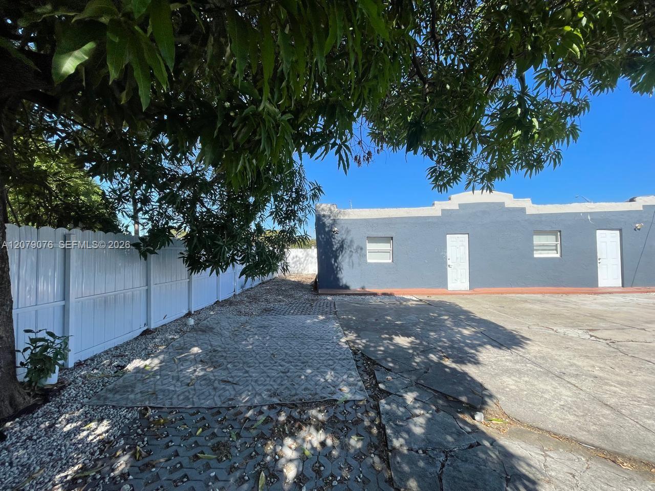 A12079076 Property Photo 5