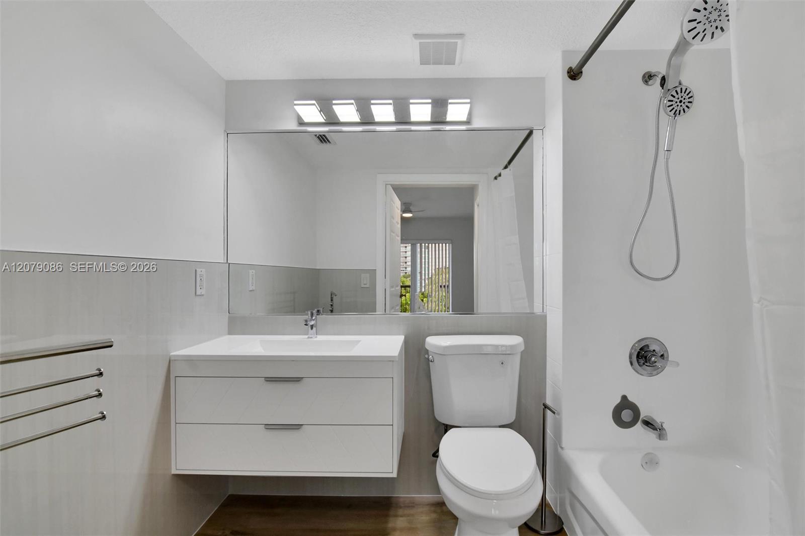 1918 Brickell Avenue 505 Property Photo 12