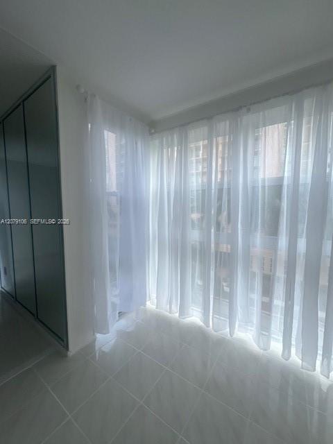 17560 Atlantic Boulevard 514 Property Photo 8