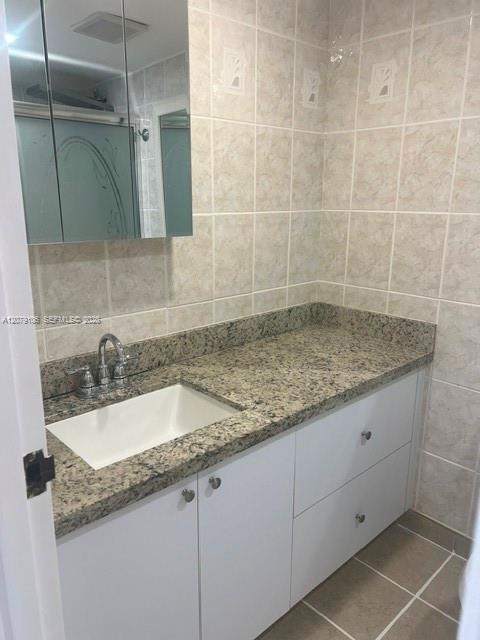 17560 Atlantic Boulevard 514 Property Photo 13