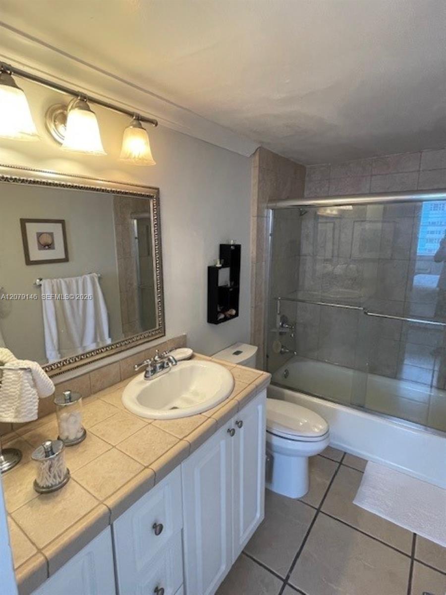 5313 Collins Avenue 710 Property Photo 19