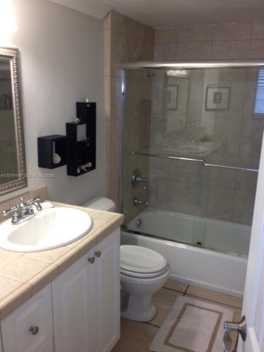5313 Collins Avenue 710 Property Photo 20
