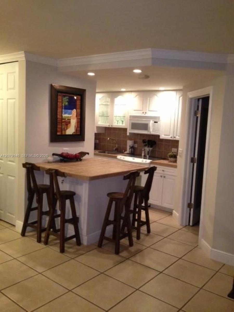 5313 Collins Avenue 710 Property Photo 23