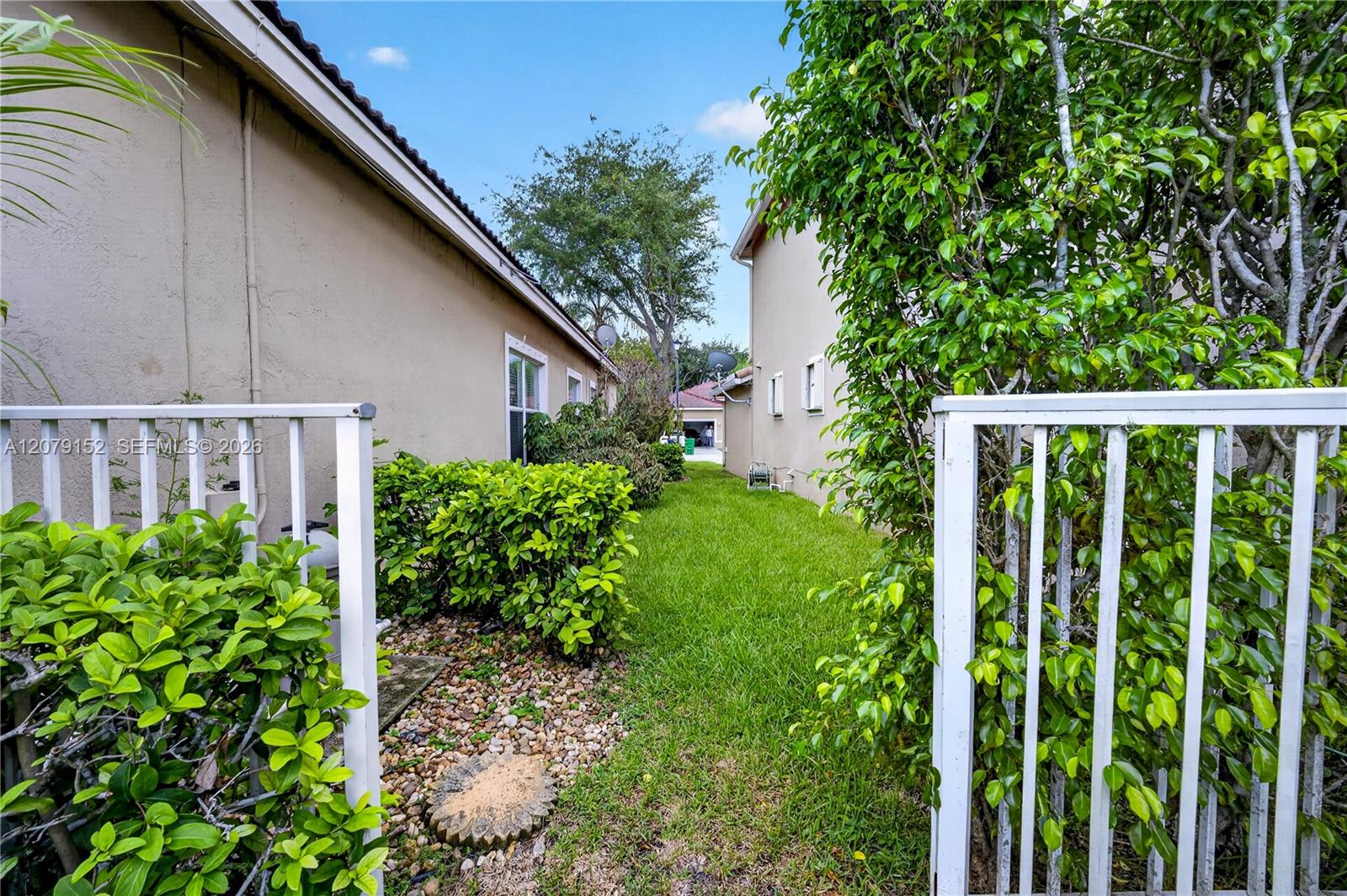 11625 Nw 48th Street Property Photo 54