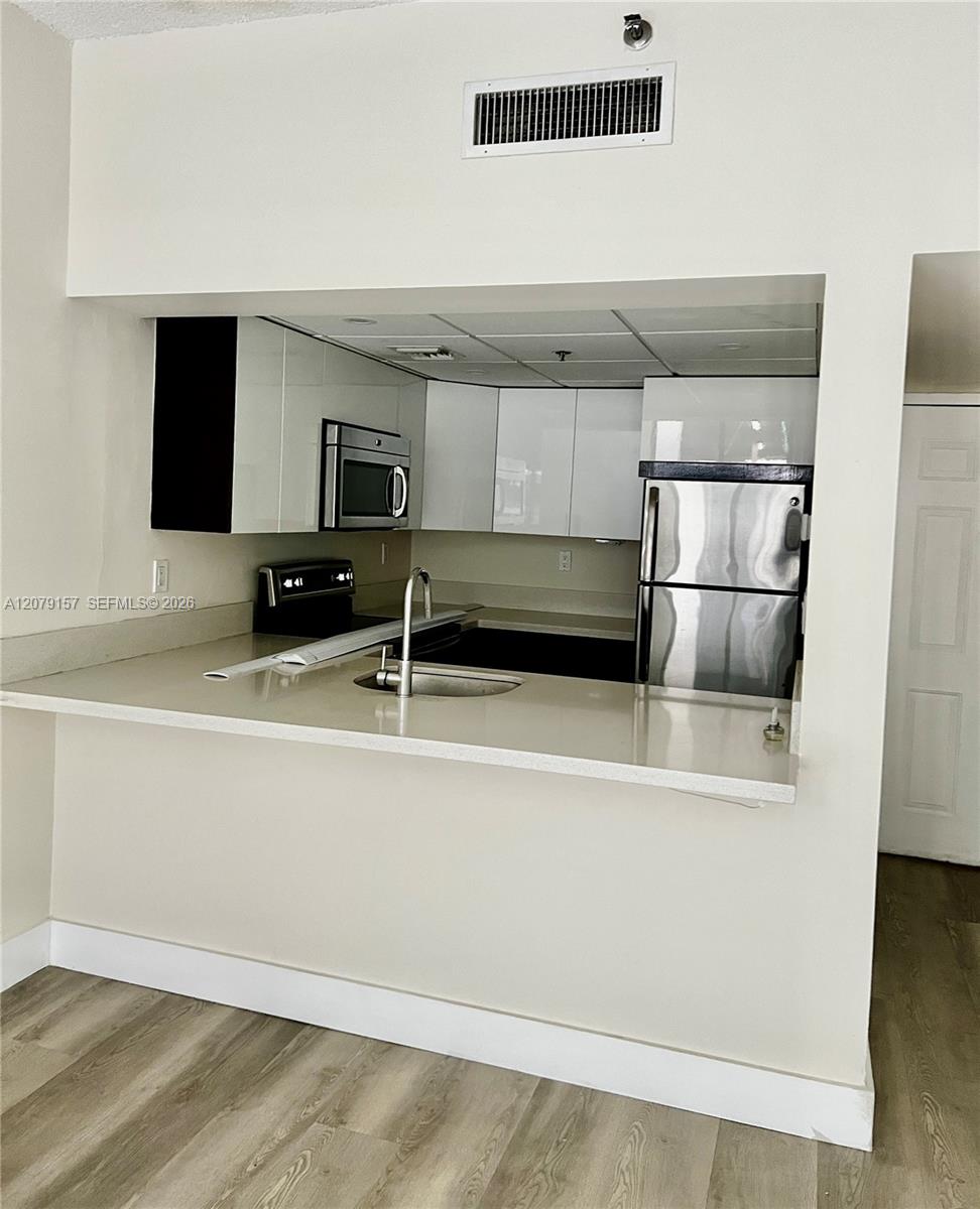 540 Brickell Key Drive 218 Property Photo 7