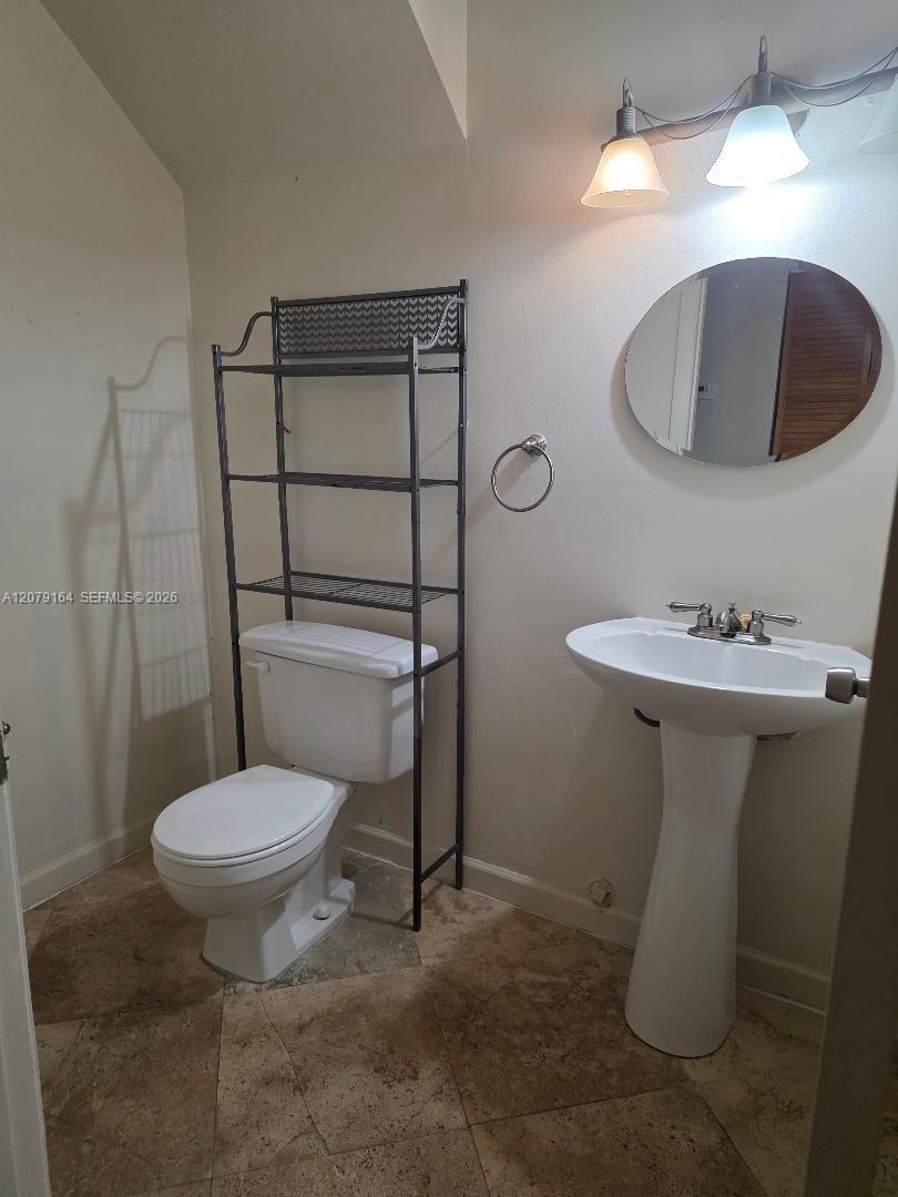 A12079164 Property Photo 6
