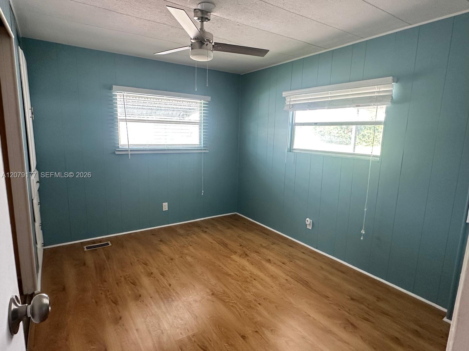 4046 67th Lane Property Photo 13