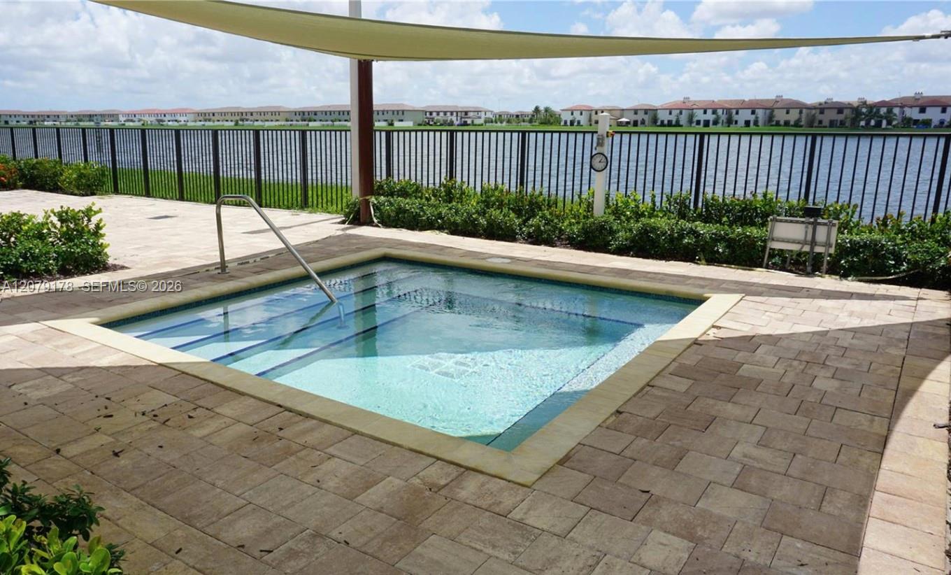 A12079178 Property Photo 26