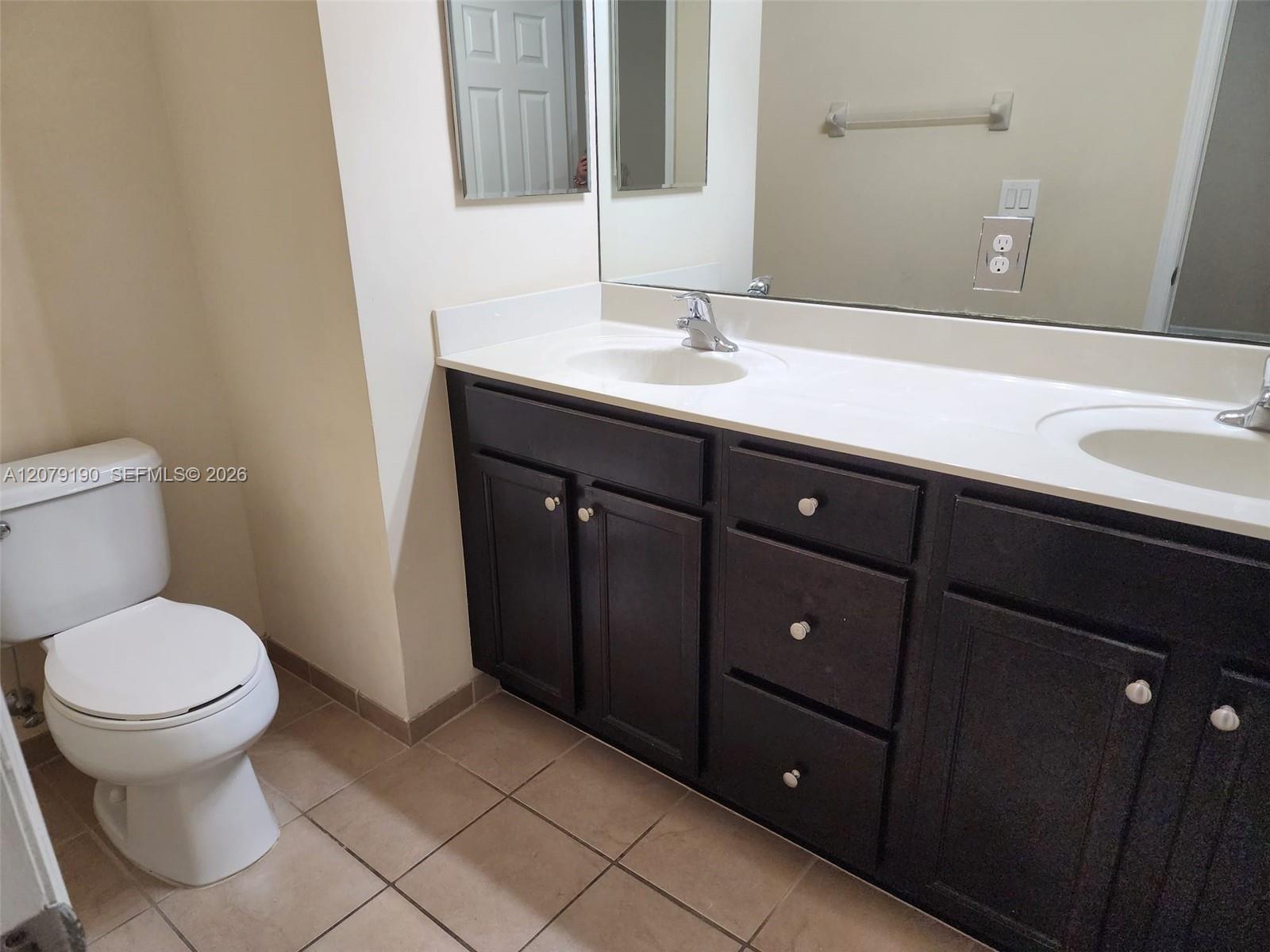 9224 Sw 170th Place Property Photo 6