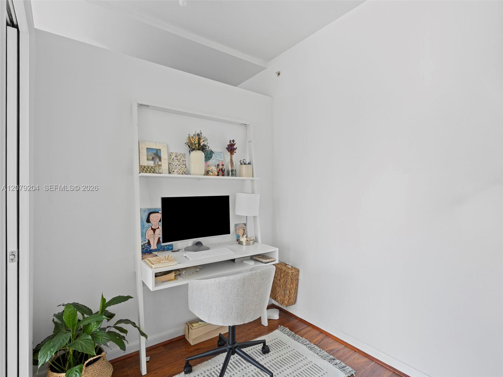 244 Biscayne Boulevard 3105 Property Photo 7
