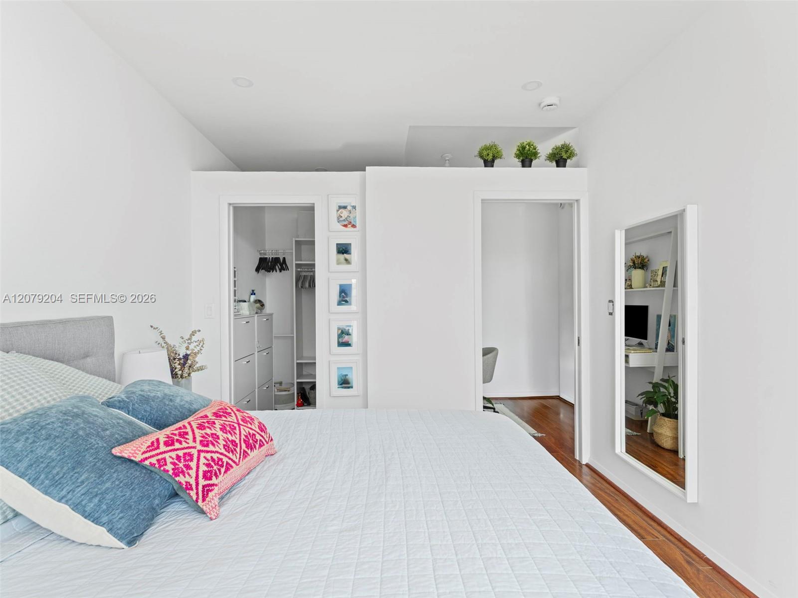 244 Biscayne Boulevard 3105 Property Photo 10