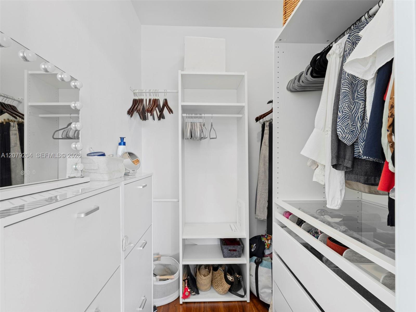 244 Biscayne Boulevard 3105 Property Photo 11
